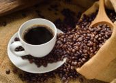 Z fairtradových výrobkov sa najviac predáva káva, rastú aj čokolády