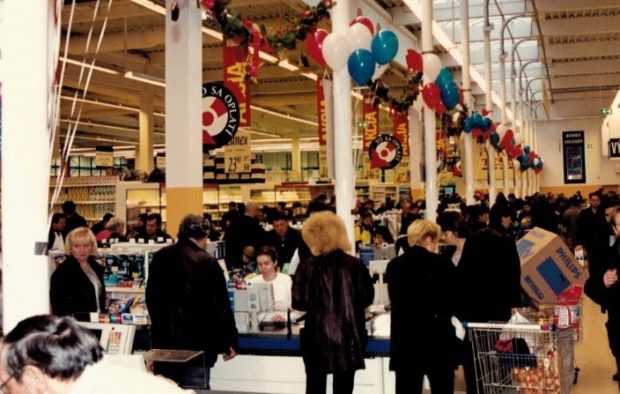Prvý hypermarket na Slovensku otvorilo Tesco pred 20 rokmi