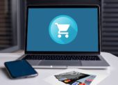 Pri online nákupoch by obchodníci nemali ukladať dáta o platbe