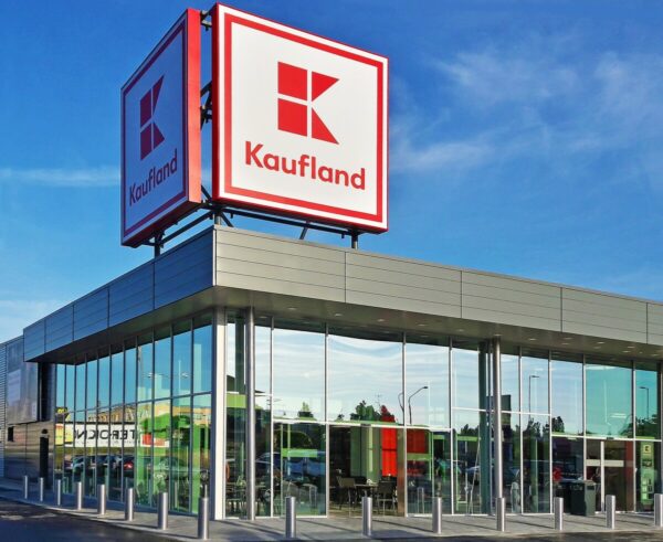 Kaufland znížil ceny vybraných produktov až o 20 %