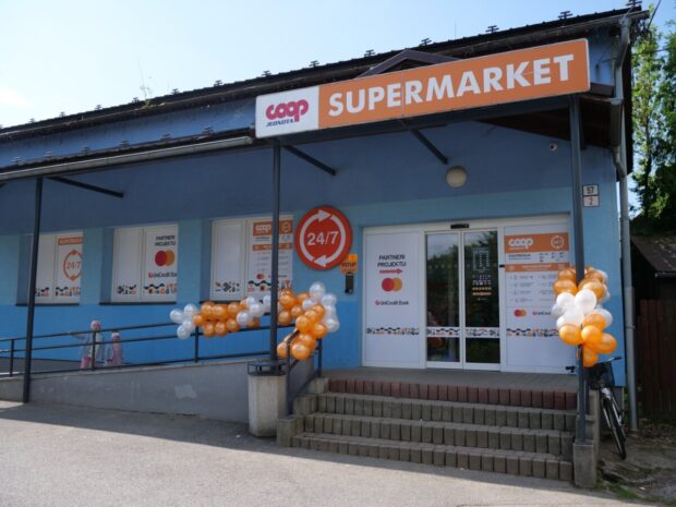 Na Orave otvorili tretiu predajňu Coop Jednota 24/7, ďalšie pribudnú čoskoro